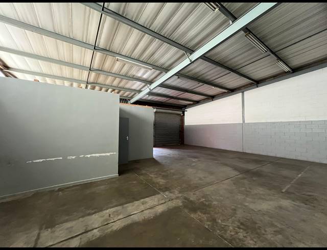 144M² WAREHOUSE TO LET IN KYA SANDS